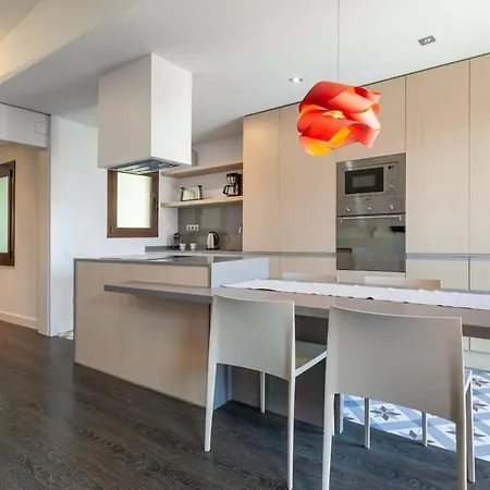 3-bedroom Penthouse With Terrace In Eixample Apartment Barcelona