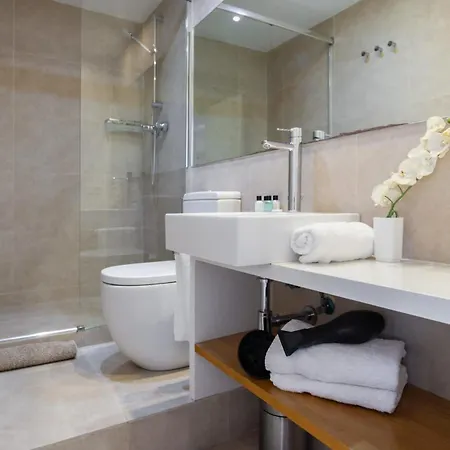 3-bedroom Penthouse With Terrace In Eixample Barcelona