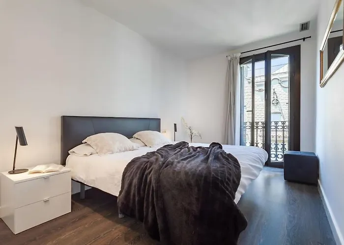 The Collection - 3-bedroom Penthouse With Terrace In Eixample *